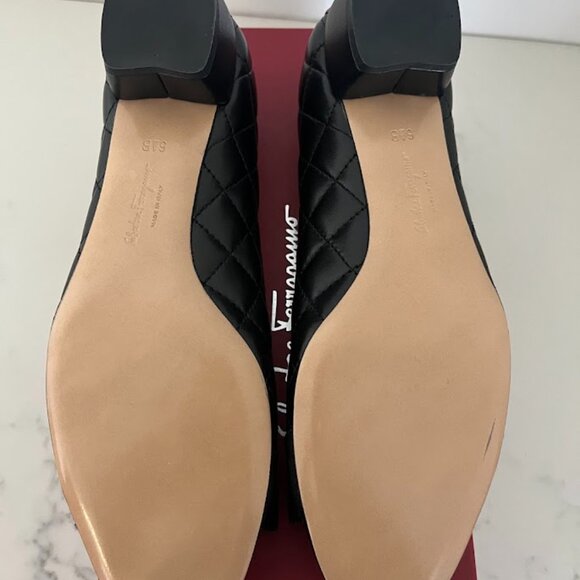 Salvatore Ferragamo  Vara quilted low heel - Picture 3 of 7